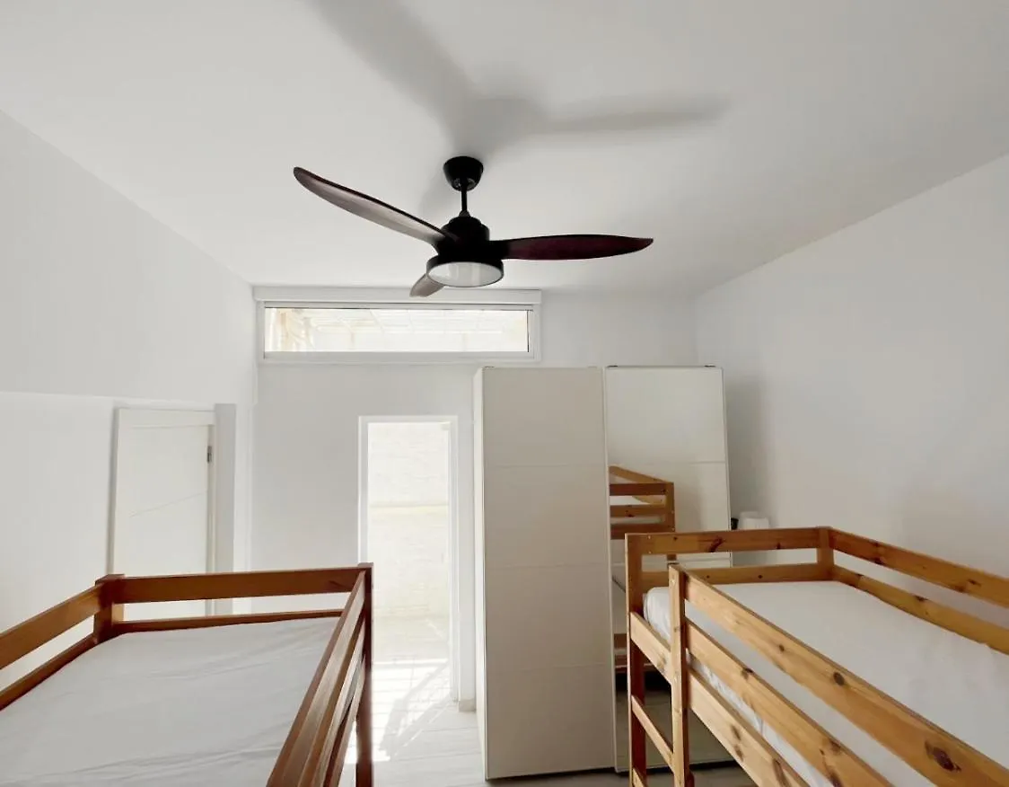 度假居 Playa Del HombreSecret Surf House. Casa De Playa.别墅 西班牙